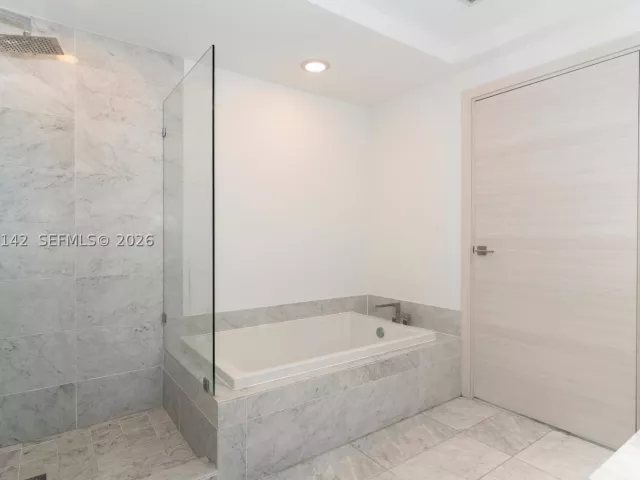 3-bedroom condo for sale in Miami - 801 S Miami Ave 1409 - MondialRealty