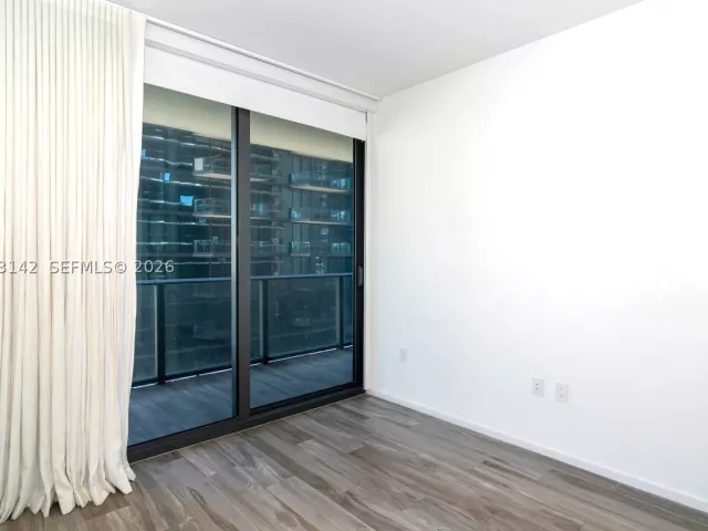 3-bedroom condo for sale in Miami - 801 S Miami Ave 1409 - MondialRealty