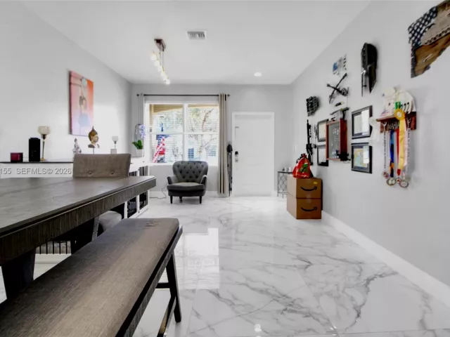 5-bedroom home for sale in Homestead - 3455 NE 1st St - MondialRealty