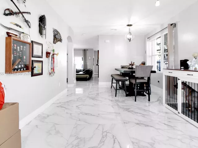 5-bedroom home for sale in Homestead - 3455 NE 1st St - MondialRealty