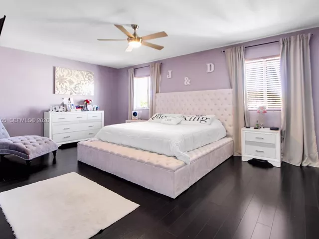 5-bedroom home for sale in Homestead - 3455 NE 1st St - MondialRealty