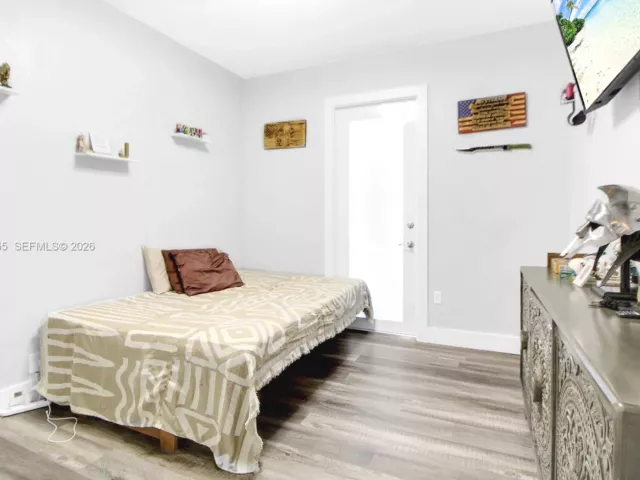 5-bedroom home for sale in Homestead - 3455 NE 1st St - MondialRealty