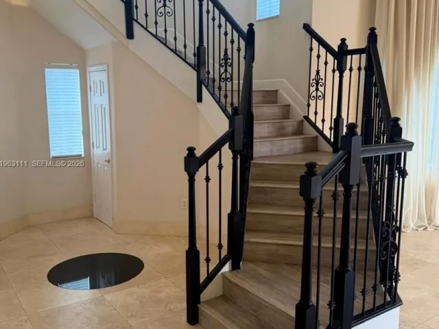 5-bedroom home for rent in Doral - 7061 NW 113 CT 7061 - MondialRealty