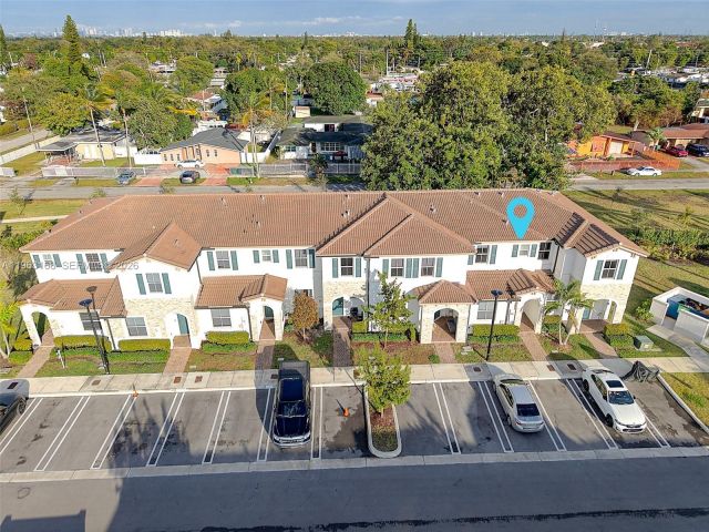 3-bedroom home for rent in Miami - 12307 NW 23rd Ct 12307 - MondialRealty