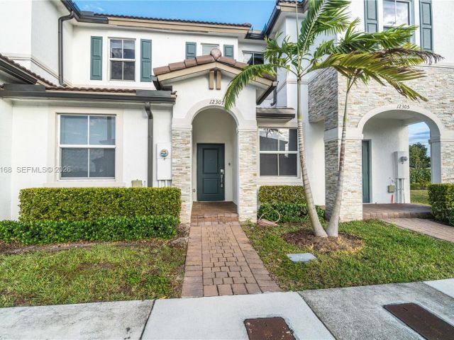 3-bedroom home for rent in Miami - 12307 NW 23rd Ct 12307 - MondialRealty