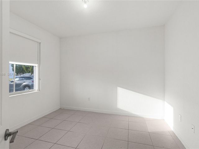 3-bedroom home for rent in Miami - 12307 NW 23rd Ct 12307 - MondialRealty