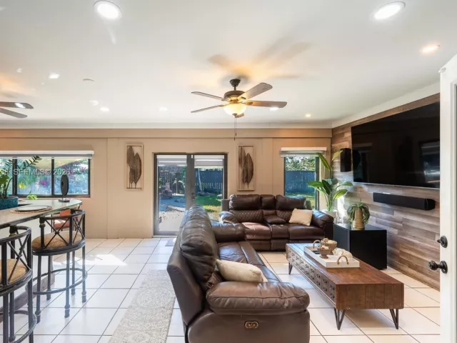 4-bedroom home for sale in Homestead - 1760 NW 12th Ave - MondialRealty