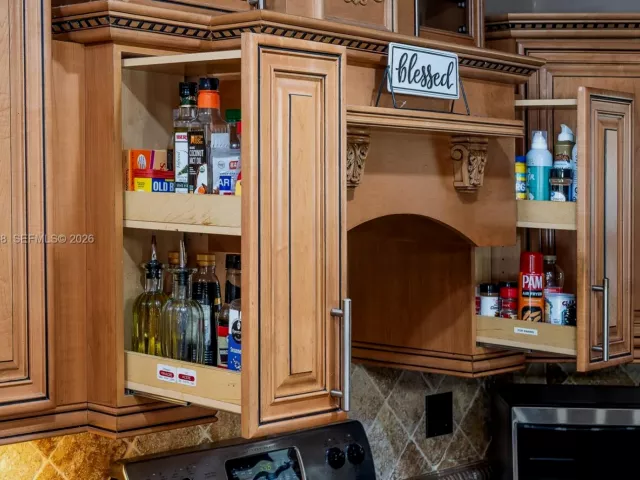 4-bedroom home for sale in Homestead - 1760 NW 12th Ave - MondialRealty