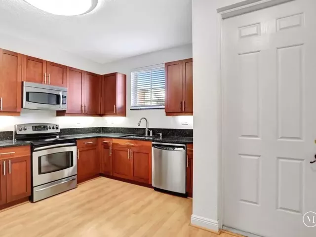 2-bedroom home for sale in Fort Lauderdale - 1345 SW 4th Court - MondialRealty
