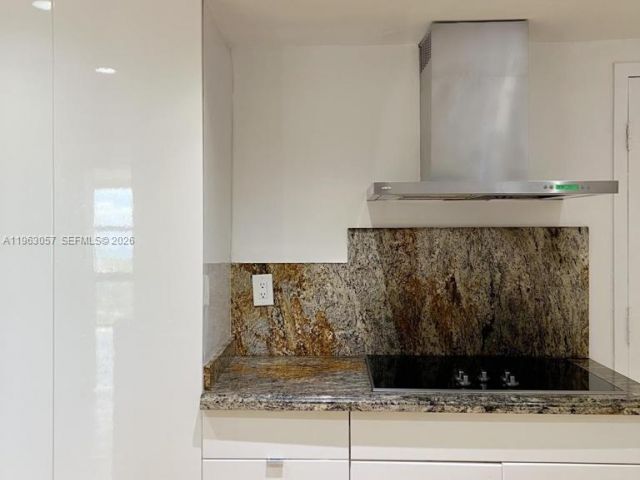 Apartment for rent  Unit #A1205 - photo 7500577