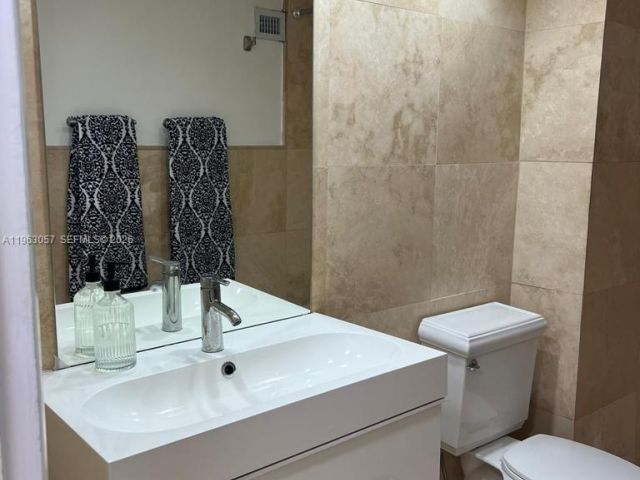 Apartment for rent  Unit #A1205 - photo 7500581