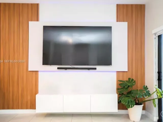 3-bedroom home for sale in Homestead - 24605 SW 117th Ct - MondialRealty