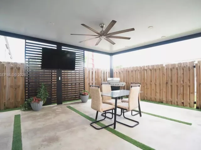 3-bedroom home for sale in Homestead - 24605 SW 117th Ct - MondialRealty