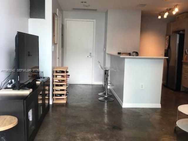 Apartment for rent  Unit #504 - photo 7492400