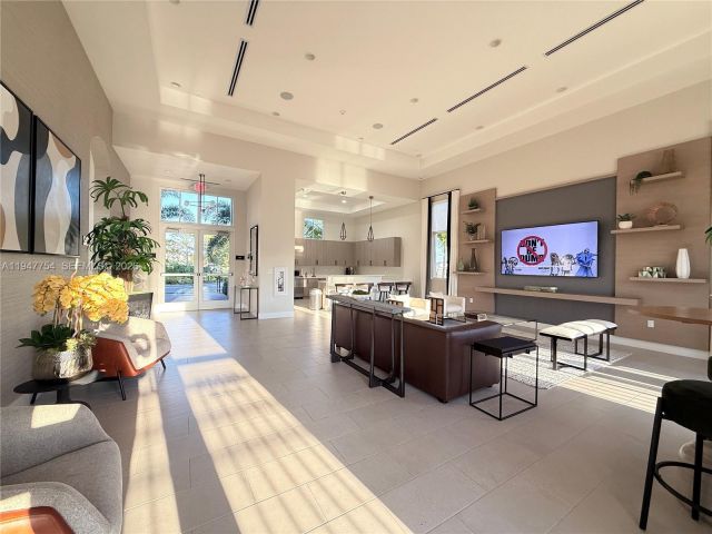 3-bedroom home for rent in Miami - 12433 NW 23rd Ct - MondialRealty