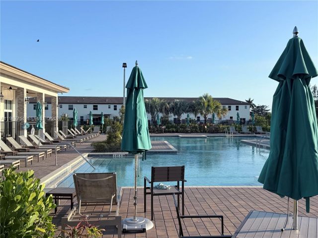 3-bedroom home for rent in Miami - 12433 NW 23rd Ct - MondialRealty