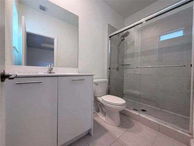 3-bedroom home for rent in Miami - 12433 NW 23rd Ct - MondialRealty