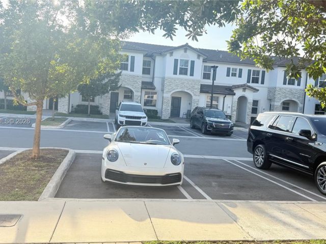 3-bedroom home for rent in Miami - 12433 NW 23rd Ct - MondialRealty