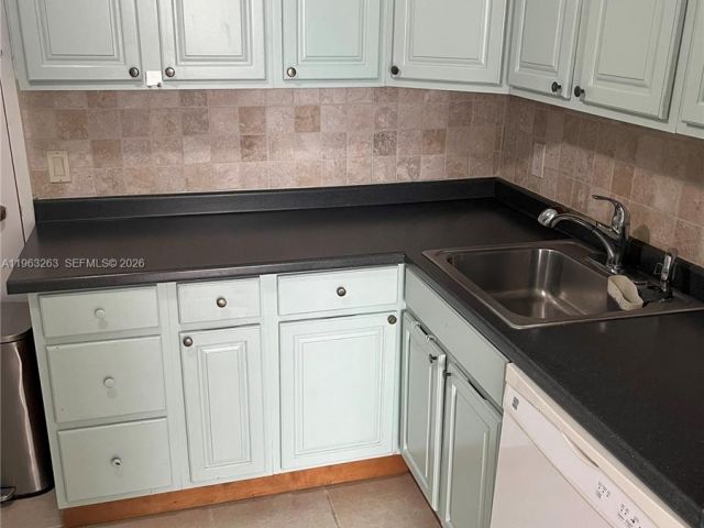 Apartment for sale  Unit #502 - photo 7445736