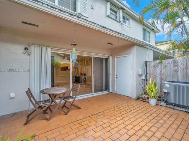 Home for sale at 11864 SW 97th Ter - photo 7509081