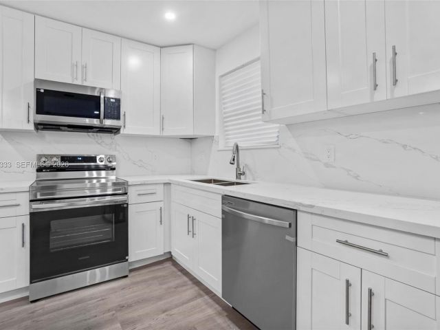 Home for sale at 14431 NW 13th Rd - photo 7434217