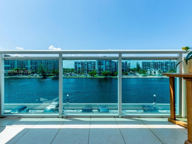 Apartment for sale  Unit #316 - photo 7466572