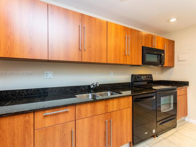 Apartment for sale  Unit #316 - photo 7466575