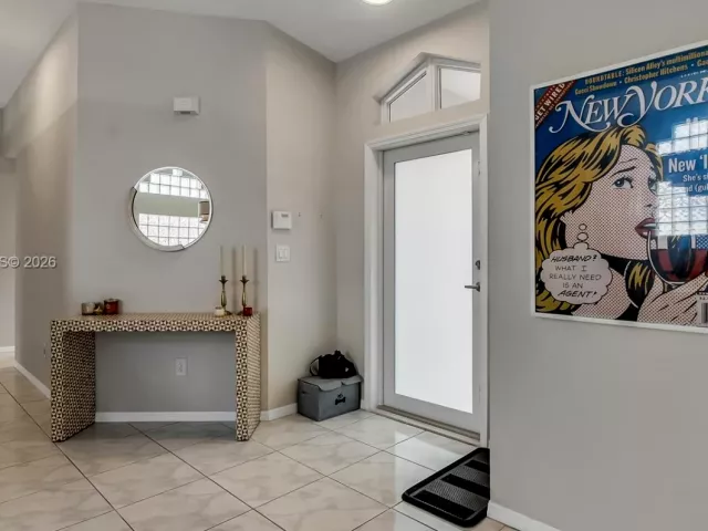 3-bedroom home for sale in Pembroke Pines - 17080 NW 10th St - MondialRealty