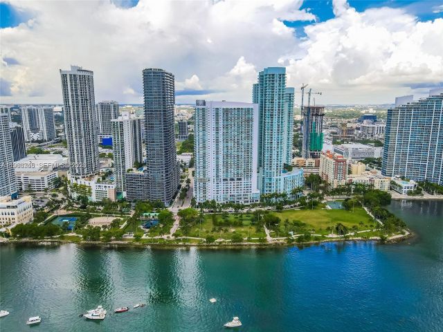 1-bedroom condo for rent in Miami - 1800 N Bayshore Dr 3406 - MondialRealty