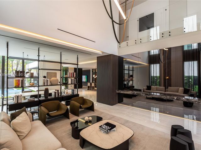 Home for sale at 10540 NW 67th Ter - photo 7427276