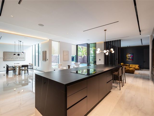 Home for sale at 10540 NW 67th Ter - photo 7427279