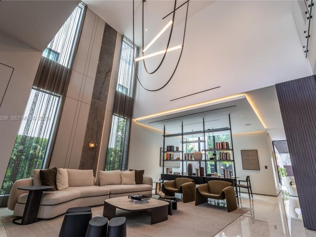 Home for sale at 10540 NW 67th Ter - photo 7427282