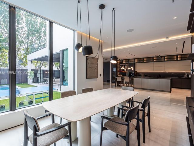 Home for sale at 10540 NW 67th Ter - photo 7427293