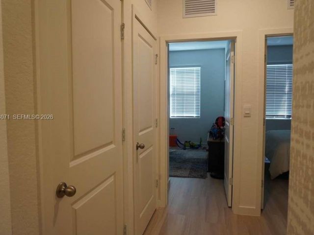 Home for rent at 385 NW 9th St 385 - photo 7420796