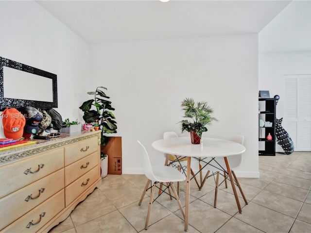 Apartment for sale  Unit #T-1405 - photo 7496453