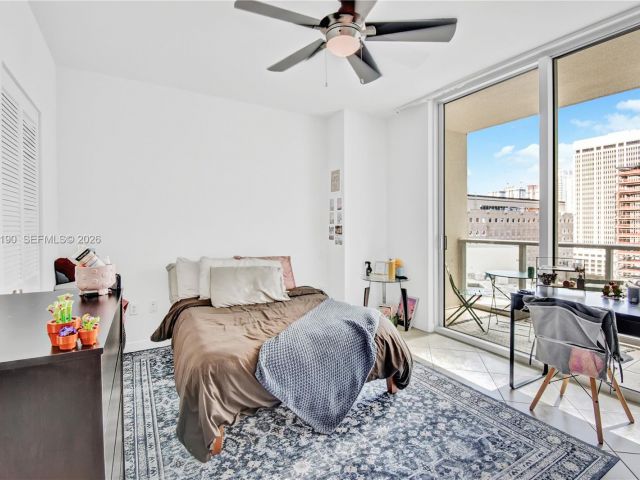 Apartment for sale  Unit #T-1405 - photo 7496460