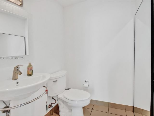 Apartment for sale  Unit #T-1405 - photo 7496466