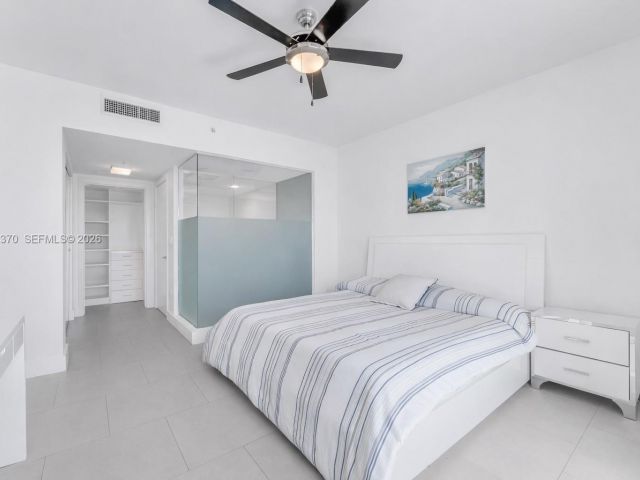 Apartment for sale  Unit #3611 - photo 7513407