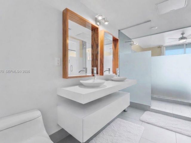 Apartment for sale  Unit #3611 - photo 7513409