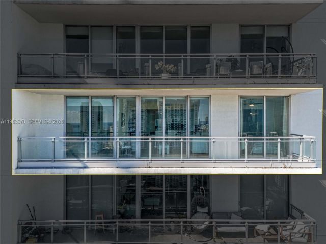 Apartment for sale  Unit #3611 - photo 7513411