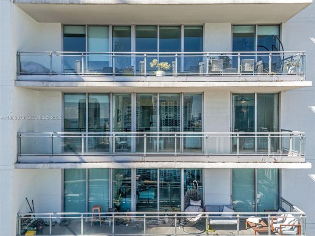 Apartment for sale  Unit #3611 - photo 7513412