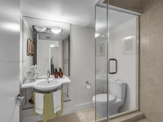 Apartment for sale  Unit #802 - photo 7415967