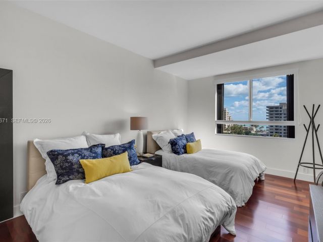 Apartment for sale  Unit #802 - photo 7415971