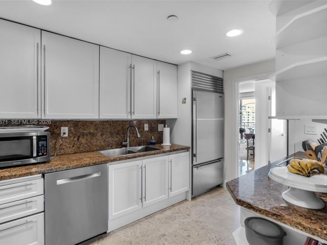 Apartment for sale  Unit #802 - photo 7415974