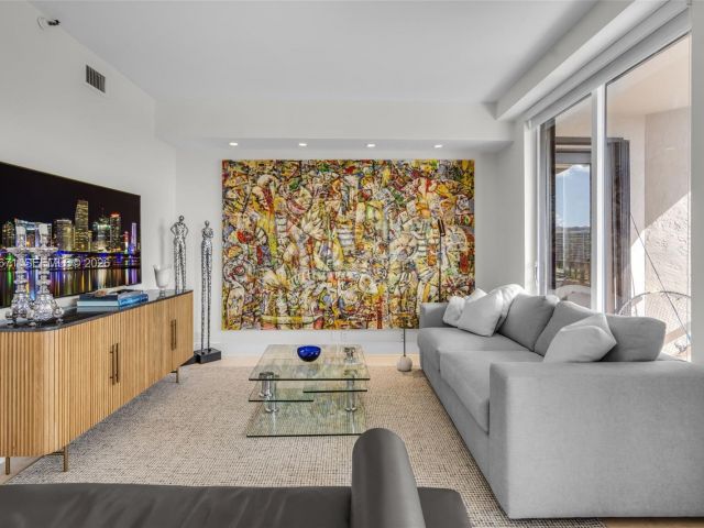 Apartment for sale  Unit #802 - photo 7415979