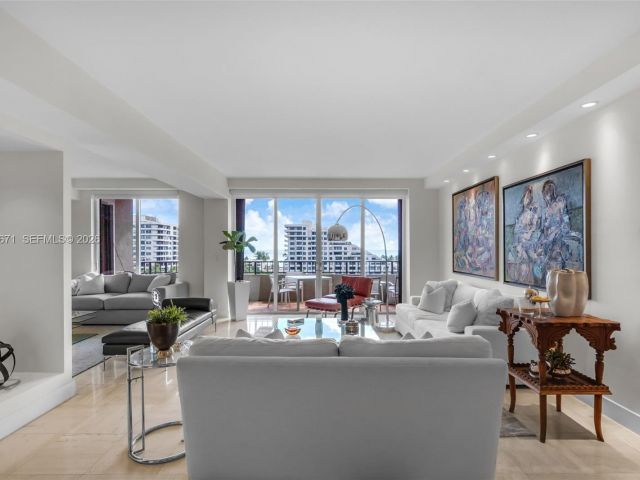 Apartment for sale  Unit #802 - photo 7415982