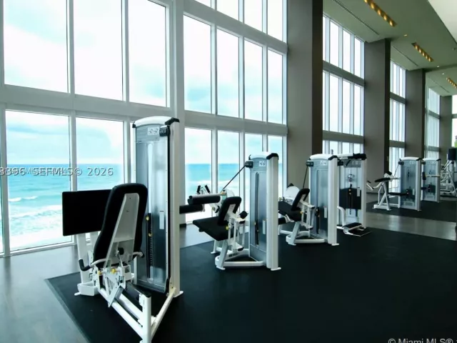 3-bedroom condo for sale in Hallandale Beach - 1800 S Ocean Dr 3608 - MondialRealty