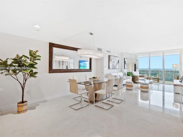 Apartment for sale  Unit #3608 - photo 7500299