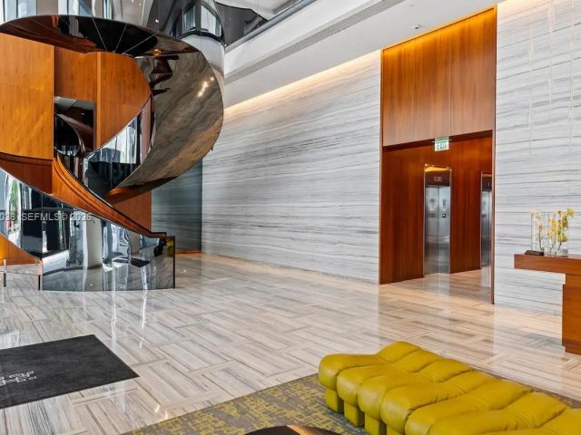 condo for rent in Miami - 1300 Brickell Bay Dr 2000 - MondialRealty