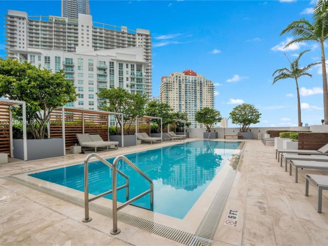 condo for rent in Miami - 1300 Brickell Bay Dr 2000 - MondialRealty
